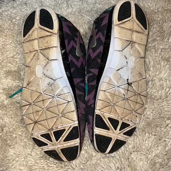 Well Worn Nike Shoes - Picture 2 of 3